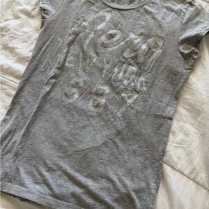 Aeropostale Gray Graphic Tee